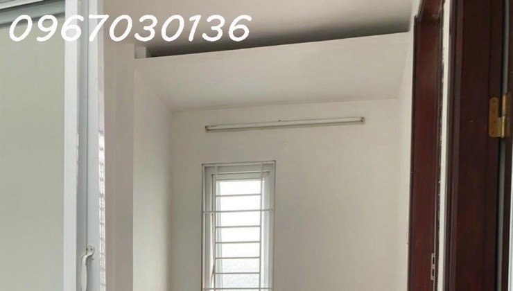 CẦN BÁN PHỐ HOÀNG NGÂN, LÊ VĂN LƯƠNG 31M x 5T MT5.9M, ÔTÔ TRONG NHÀ, GIÁ NHỈNH 9 tỷ, CÓ TL. LH: 0967030136